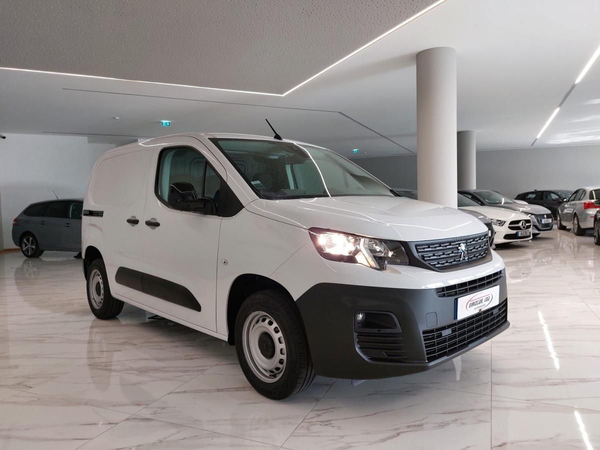 peugeot-partner-2023-diesel-1499cc
