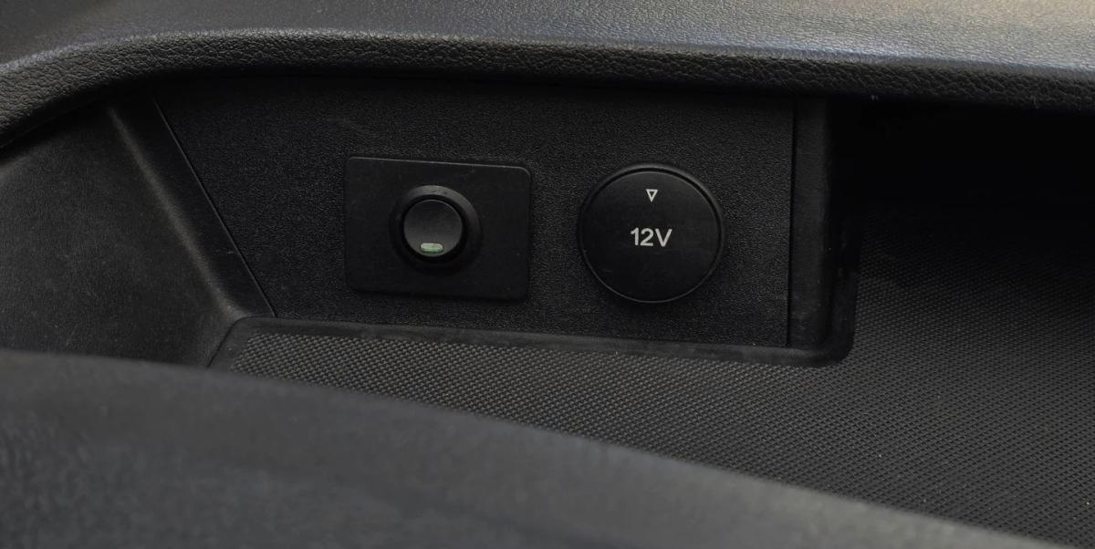 ford-transit-2018-diesel-1995cc