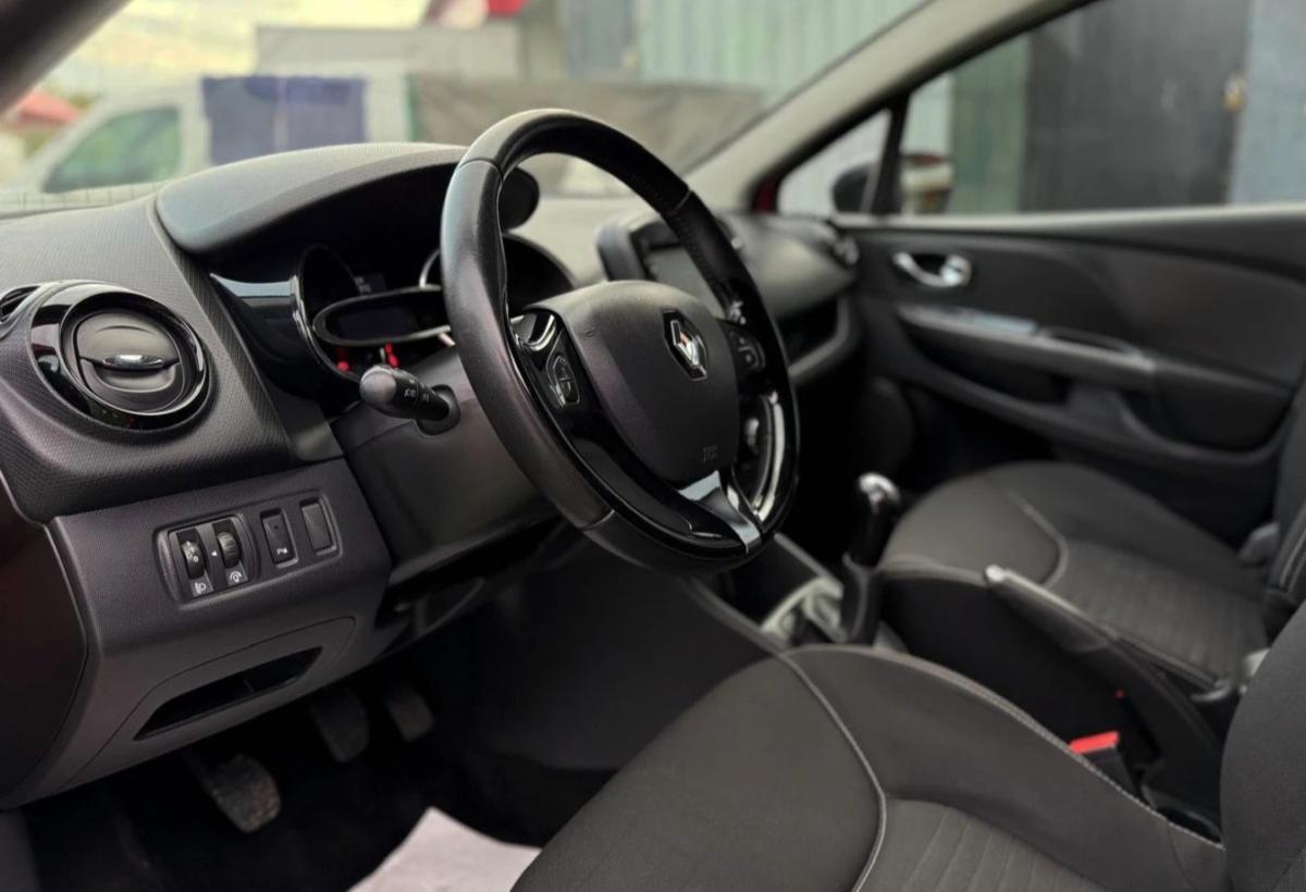 renault-clio-sport-tourer-2015-diesel-1461cc