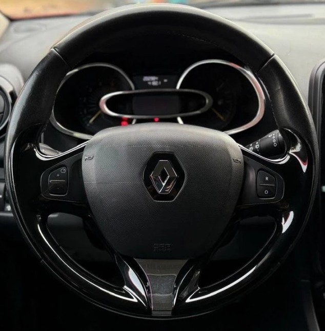 renault-clio-sport-tourer-2015-diesel-1461cc
