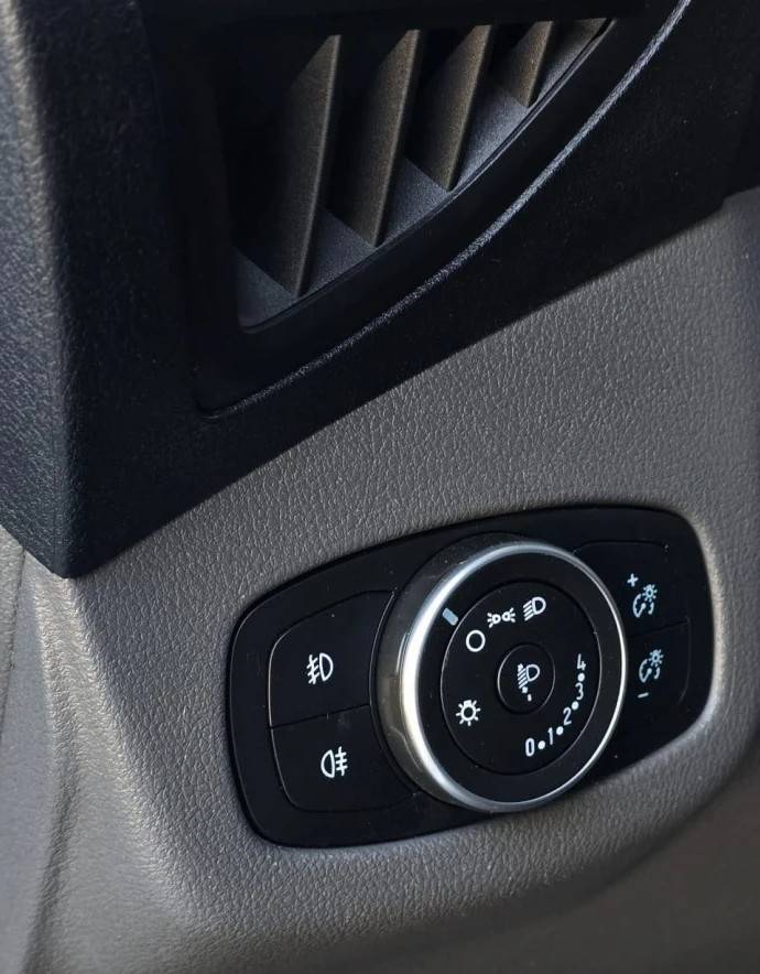 ford-transit-connect-2019-diesel-1499cc