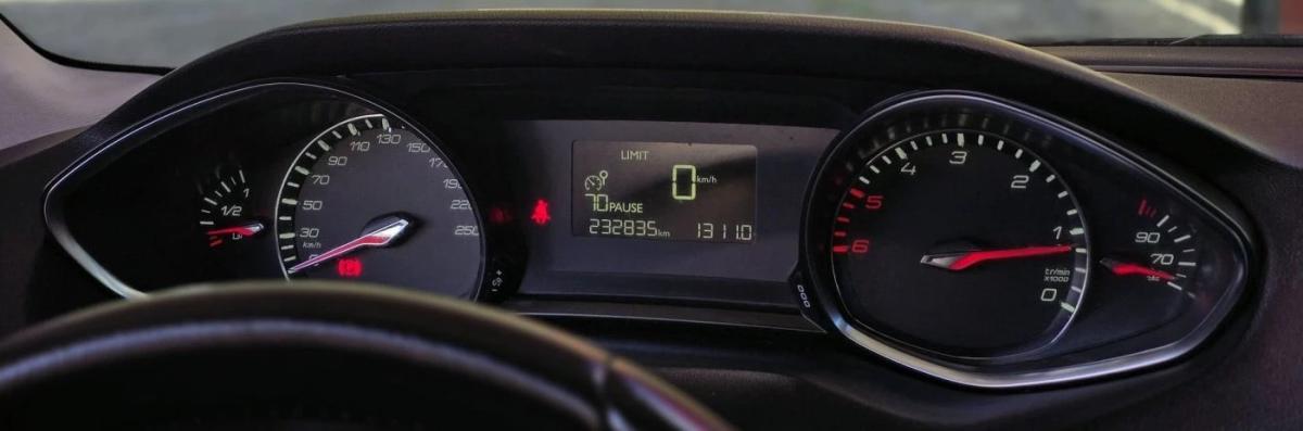 peugeot-308-2015-diesel-1560cc