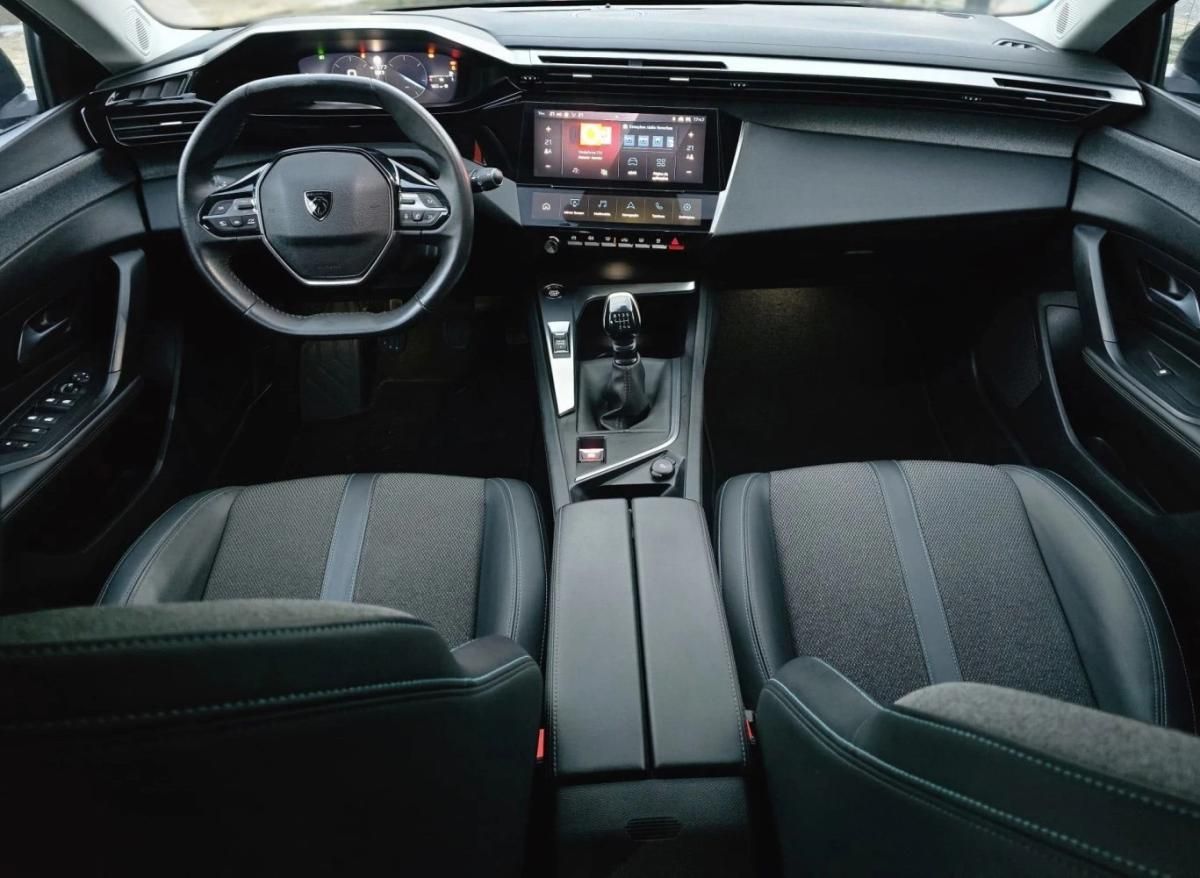 peugeot-308-sw-2022-diesel-1499cc