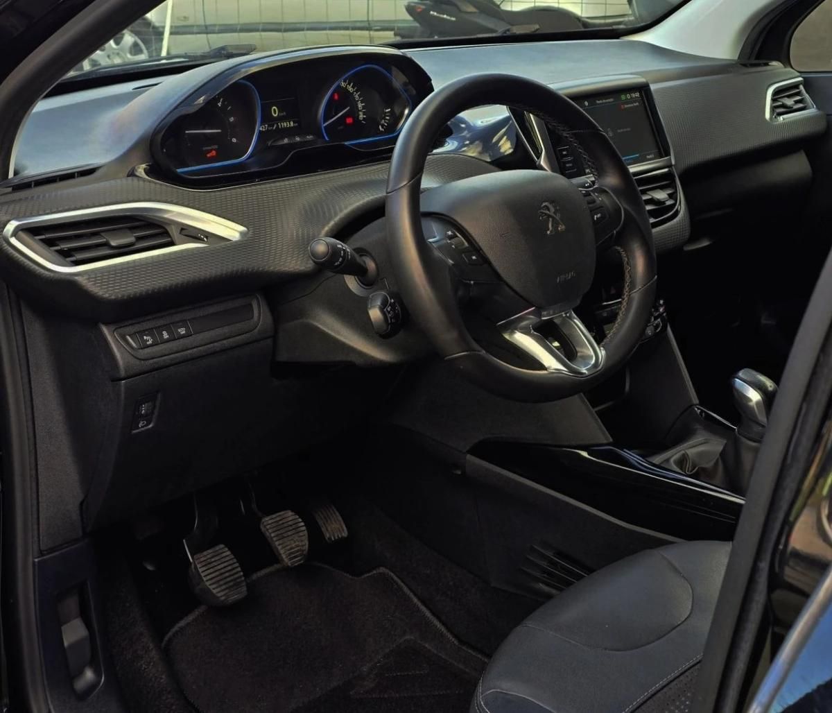 peugeot-2008-2017-diesel-1560cc