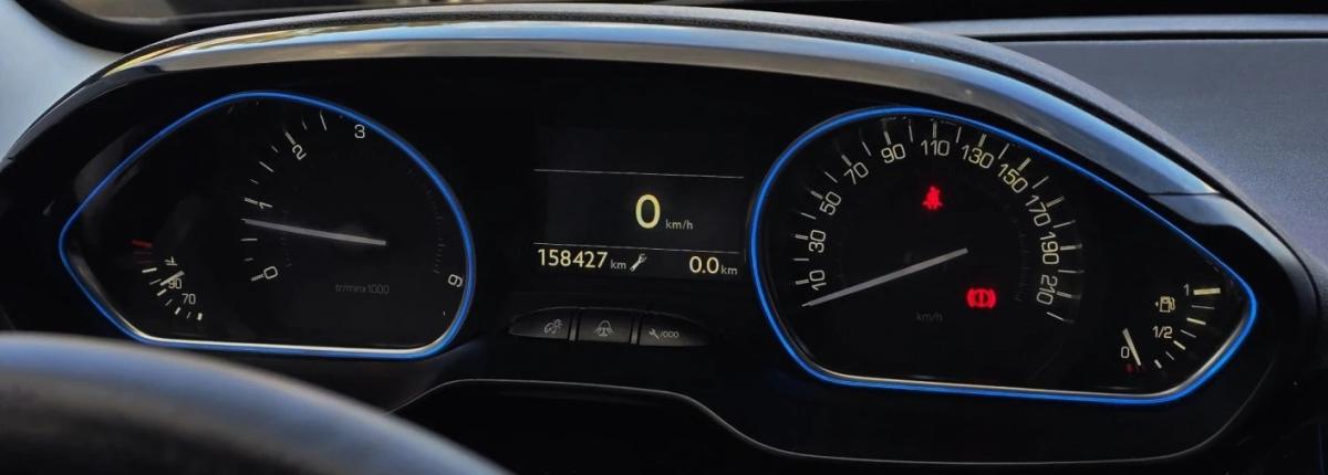 peugeot-2008-2017-diesel-1560cc