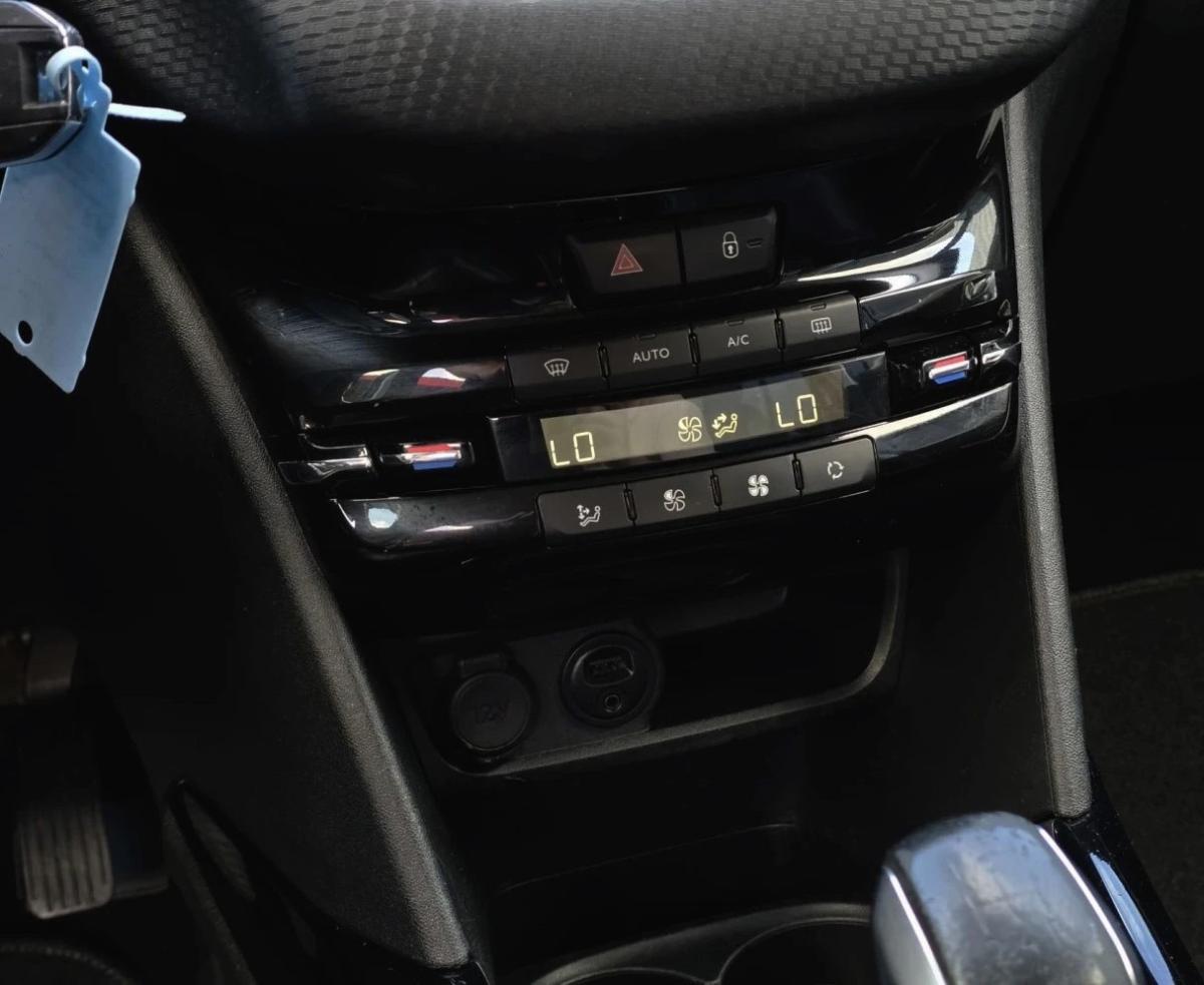 peugeot-2008-2017-diesel-1560cc