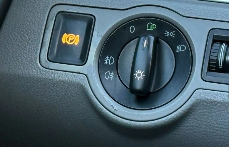 volkswagen-passat-variant-2007-diesel-1968cc