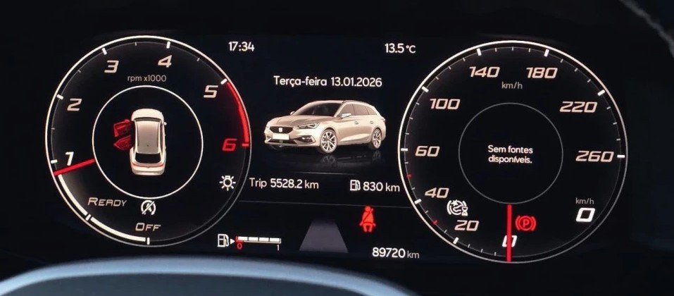 seat-leon-2023-diesel-1968cc