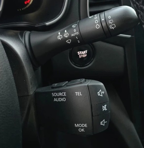 renault-megane-sport-tourer-2018-diesel-1461cc