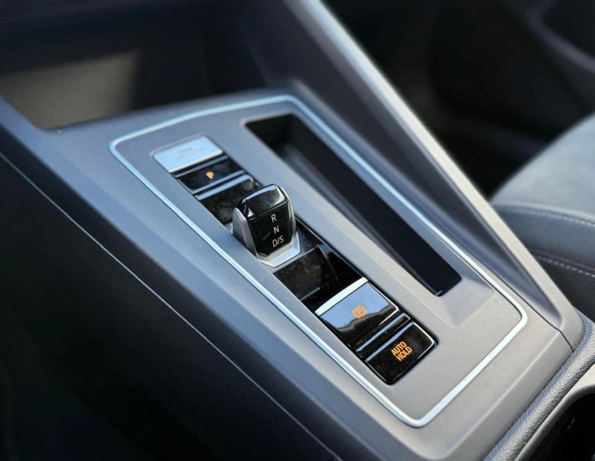volkswagen-golf-2022-eletrico-0cc