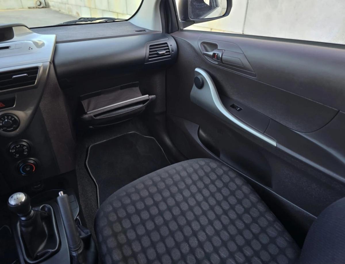 toyota-iq-2009-gasolina-998cc