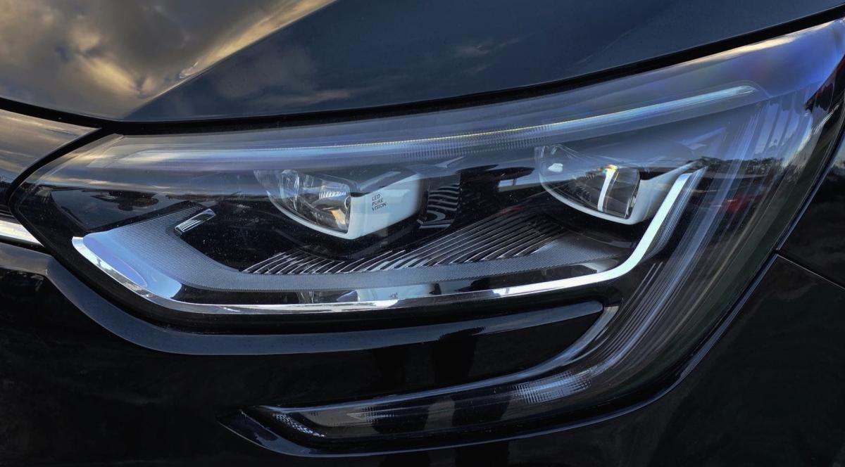 renault-megane-2017-diesel-1598cc