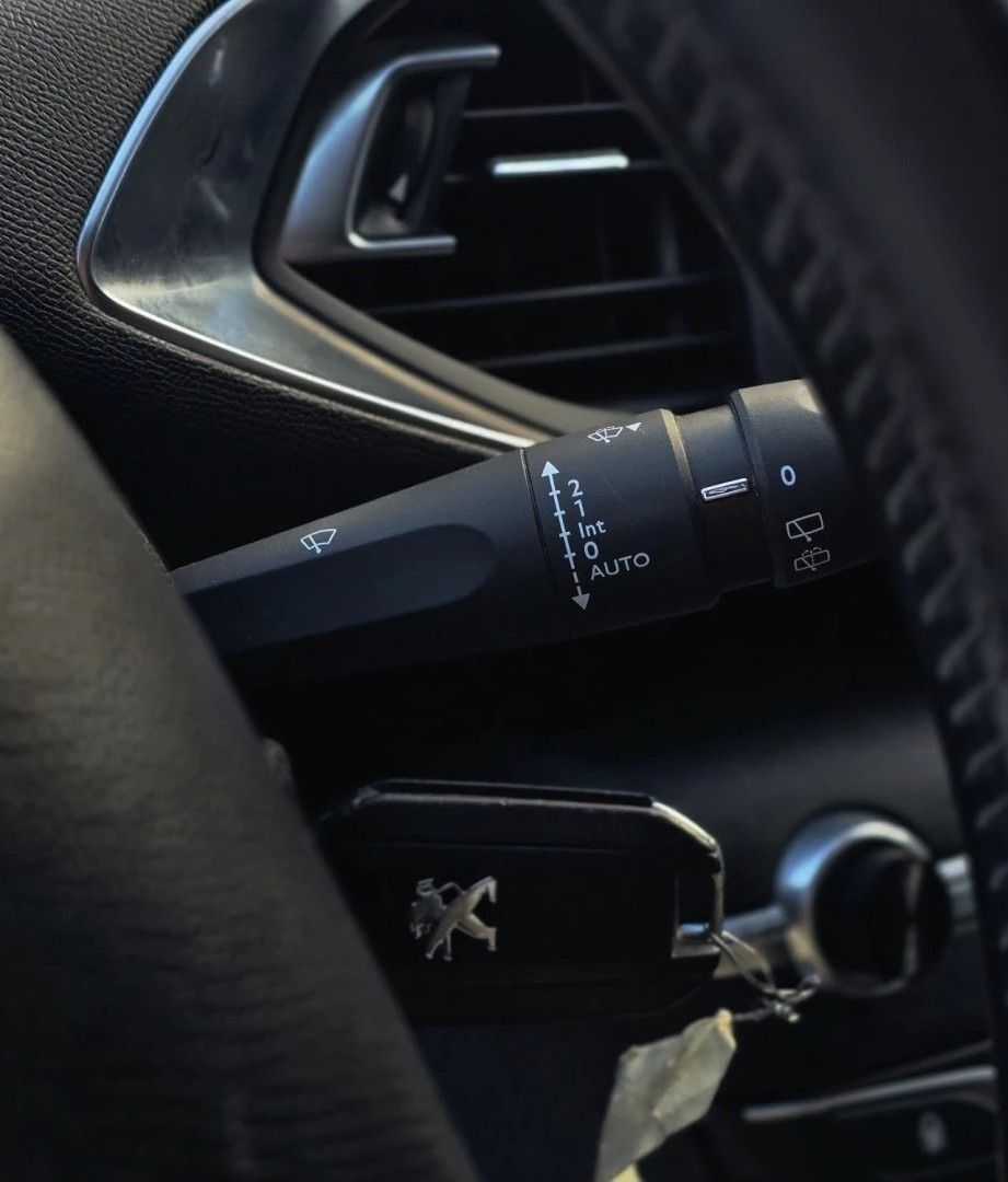 peugeot-308-2015-diesel-1560cc