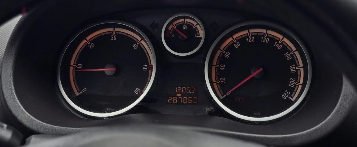 opel-corsa-2010-diesel-1248cc