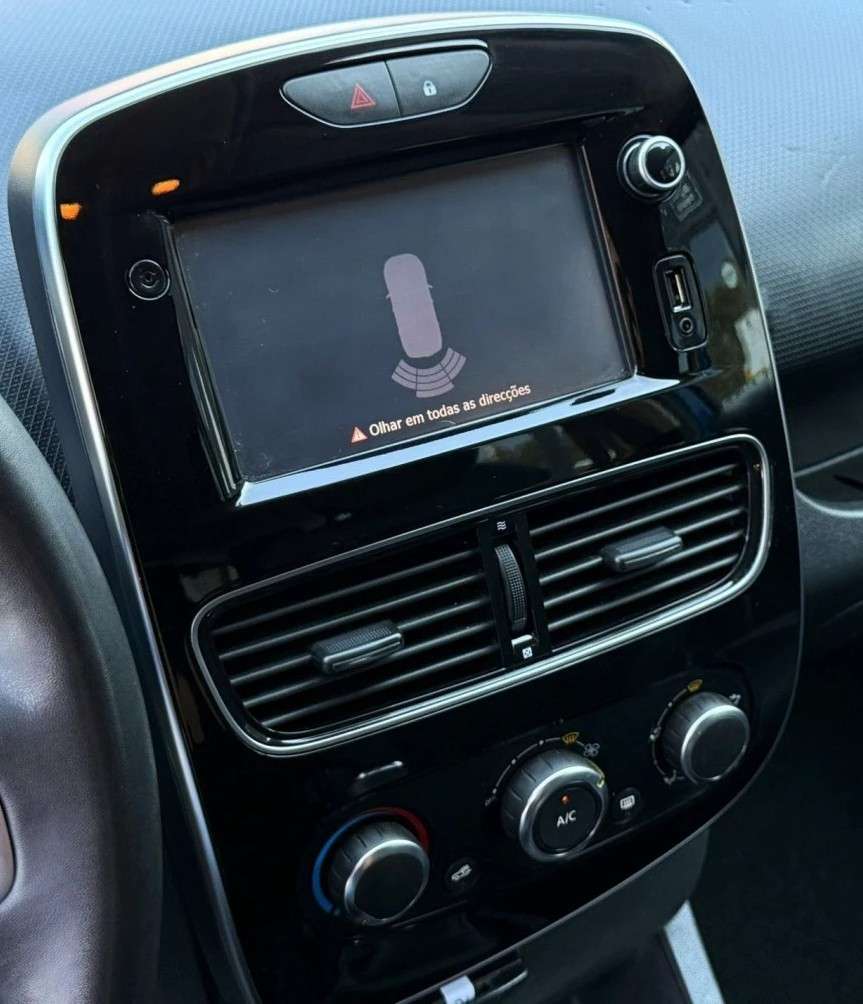renault-clio-sport-tourer-2018-diesel-1461cc