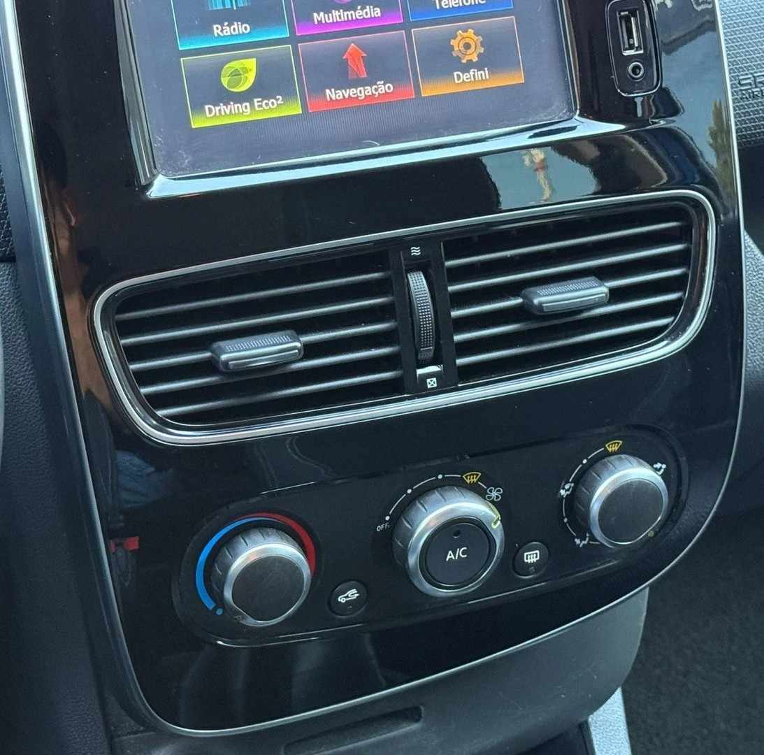 renault-clio-sport-tourer-2018-diesel-1461cc