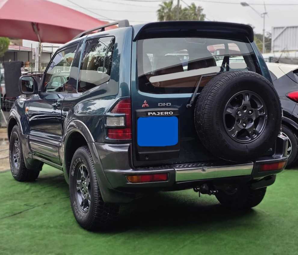 mitsubishi-pajero-2000-diesel-3200cc