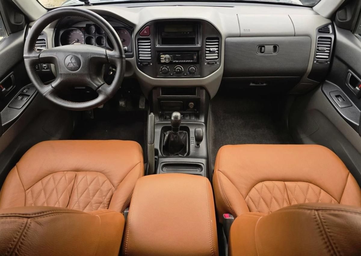 mitsubishi-pajero-2000-diesel-3200cc