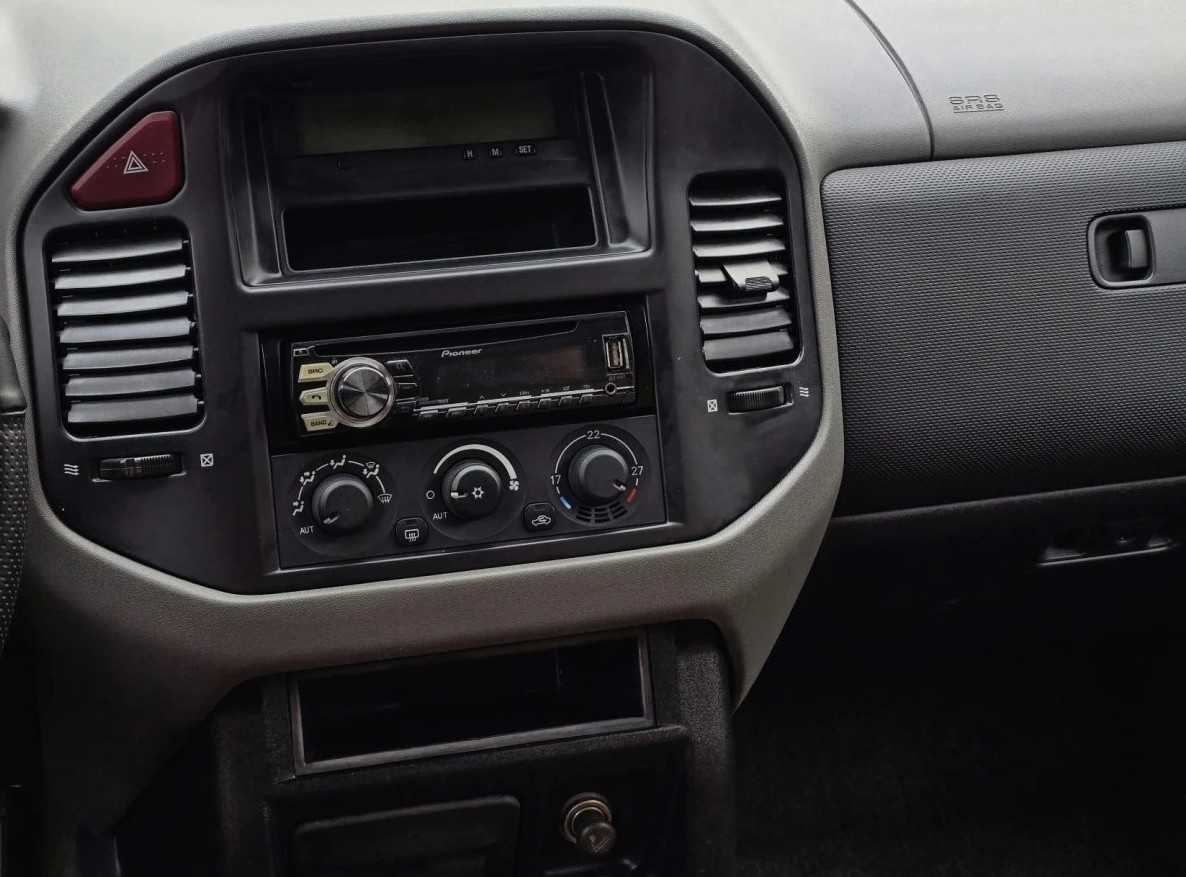 mitsubishi-pajero-2000-diesel-3200cc