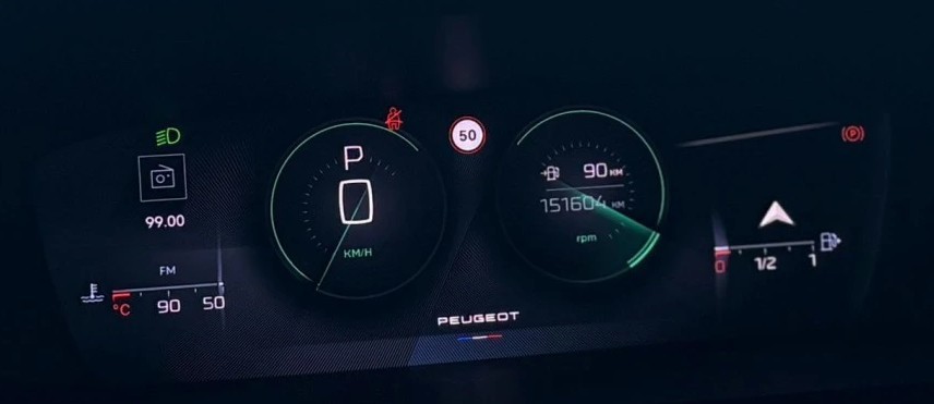 peugeot-308-sw-2023-diesel-1499cc
