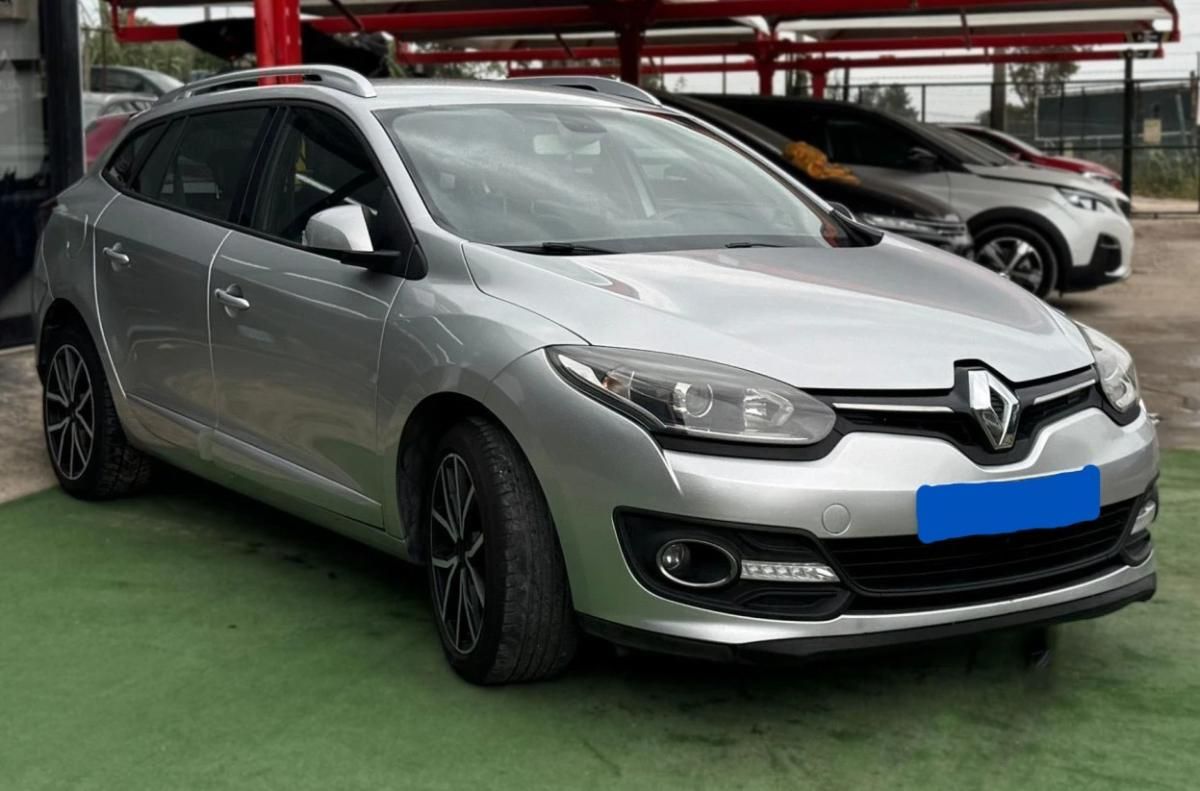 renault-megane-sport-tourer-2015-diesel-1461cc