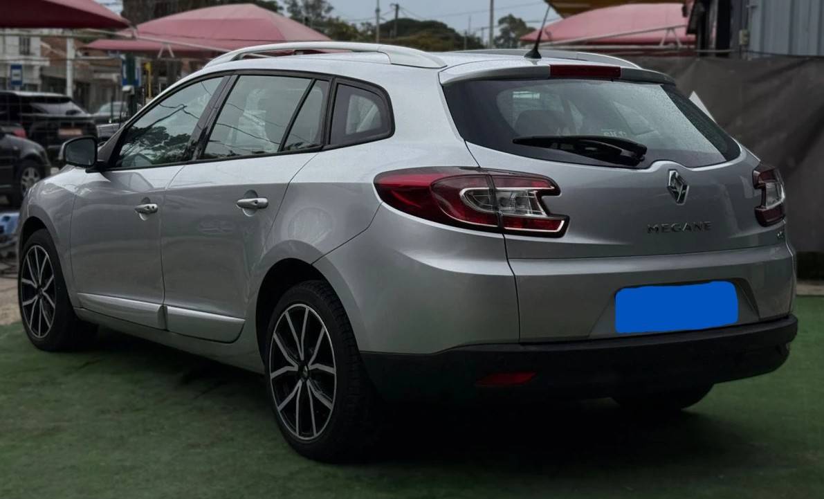 renault-megane-sport-tourer-2015-diesel-1461cc