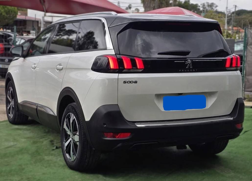 peugeot-5008-2017-diesel-1997cc