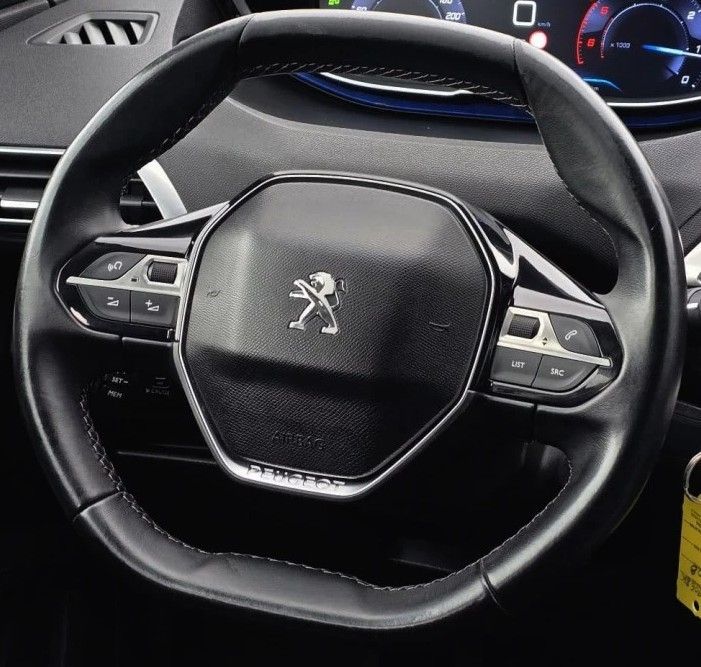 peugeot-5008-2017-diesel-1997cc