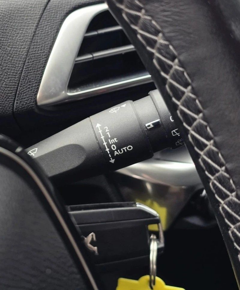 peugeot-5008-2017-diesel-1997cc