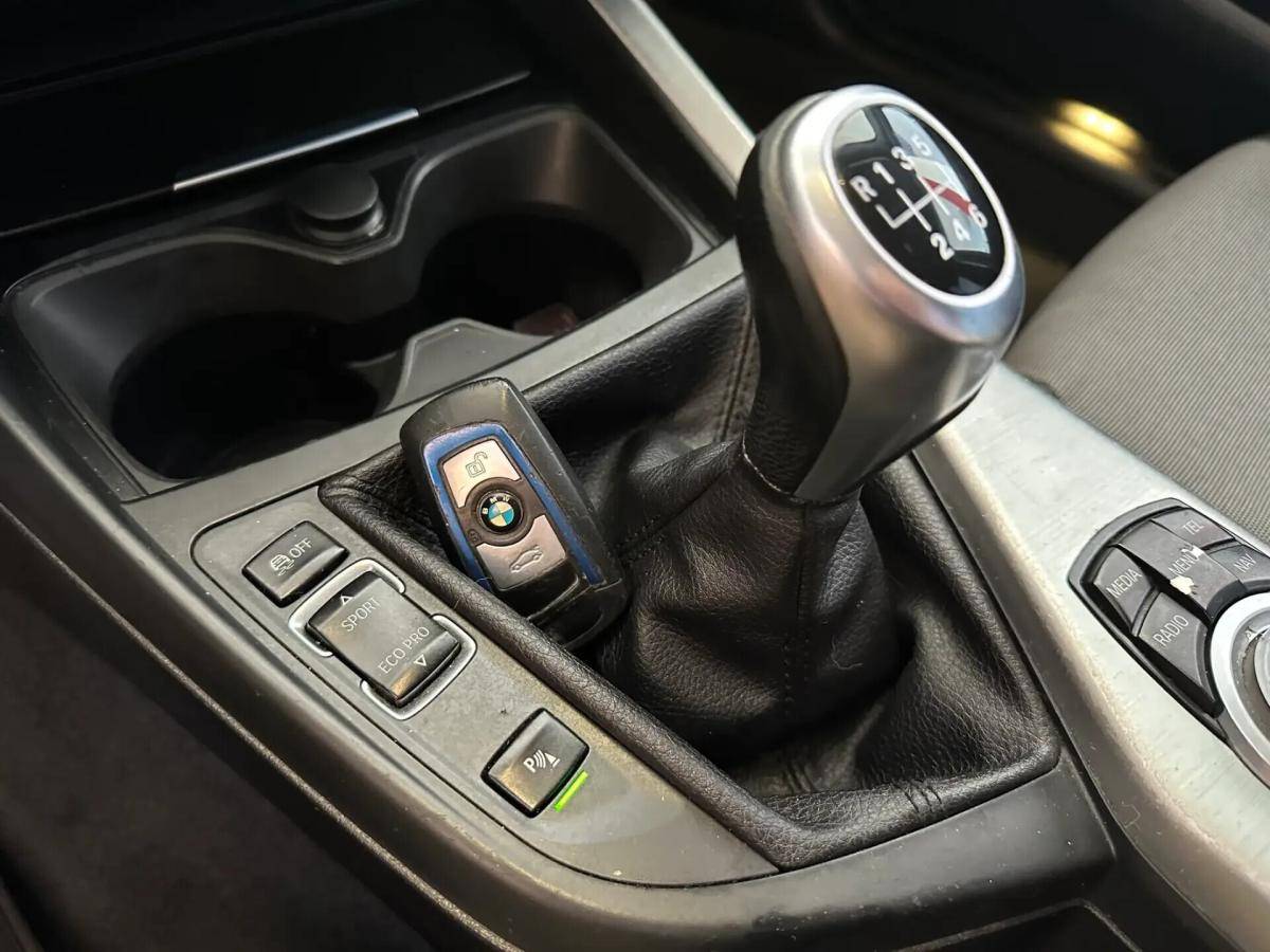 bmw-serie-1-2012-diesel-1598cc