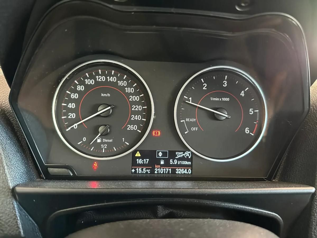 bmw-serie-1-116d-2013-diesel-1598cc