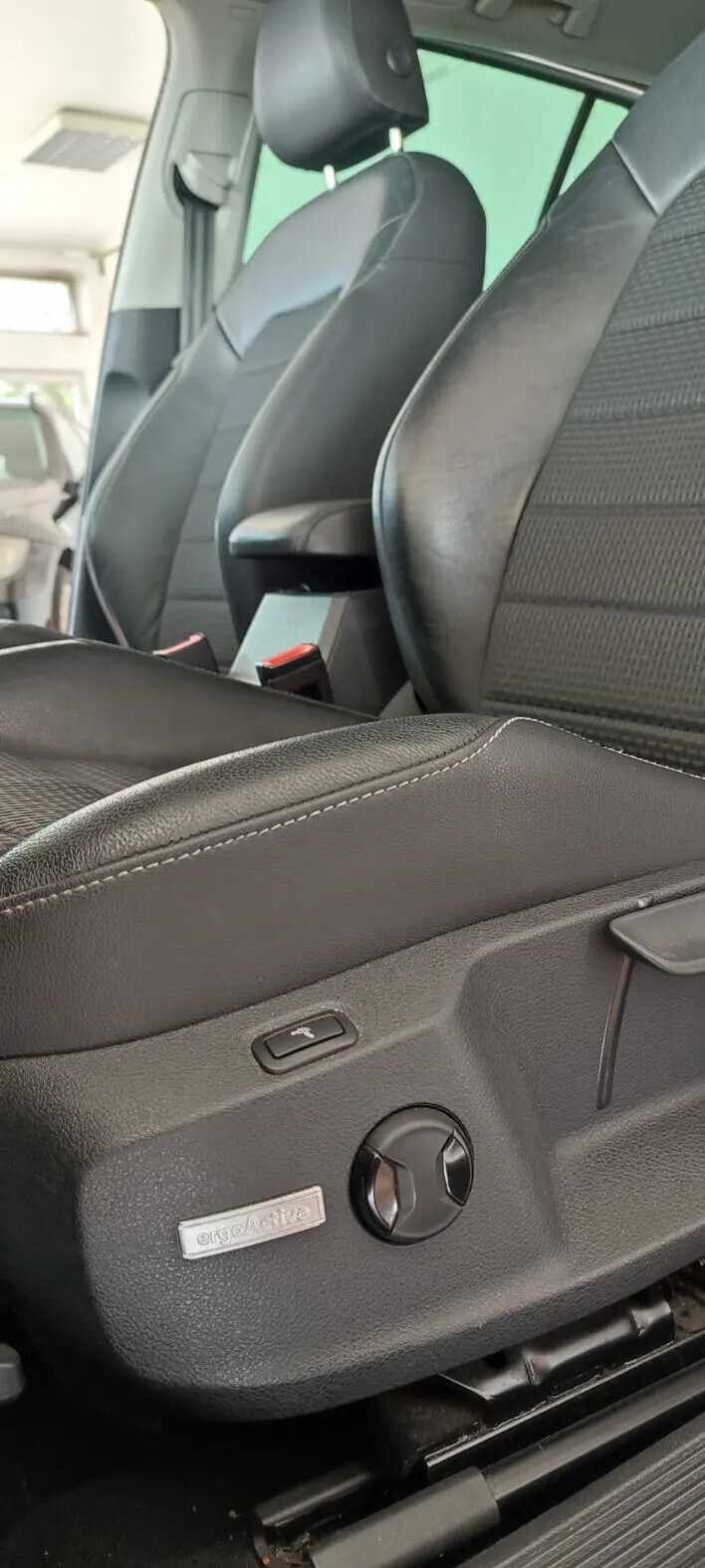 volkswagen-golf-variant-2014-diesel-1968cc