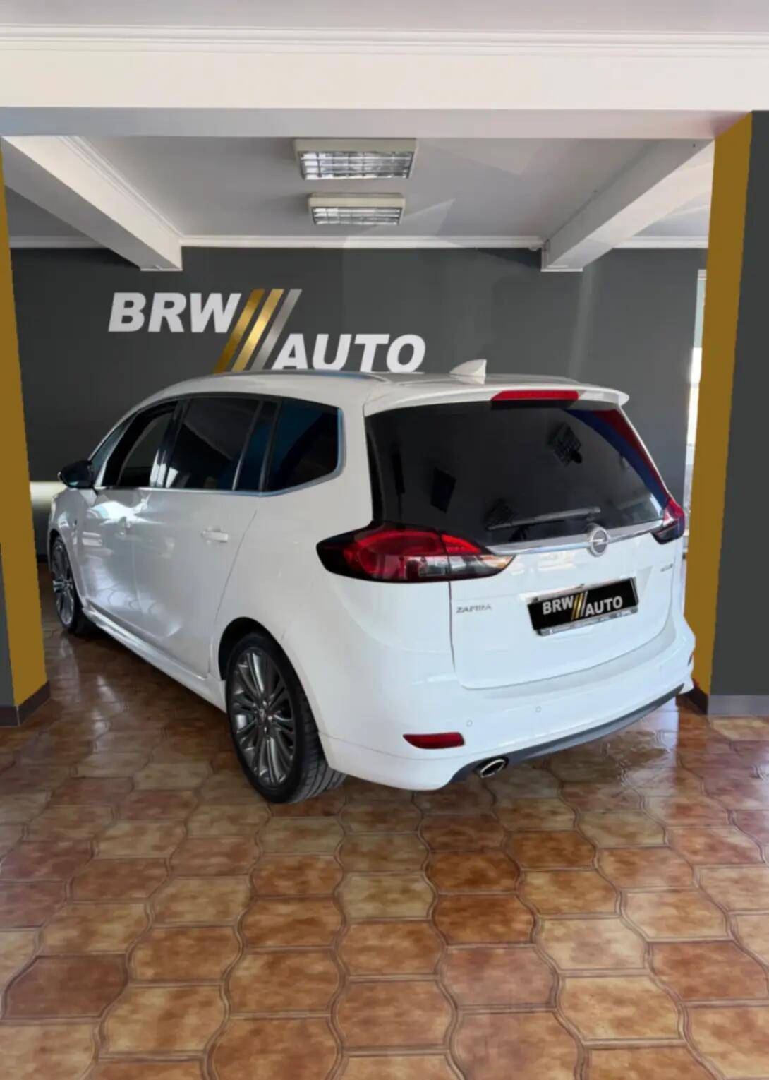 opel-zafira-2017-diesel-1956cc