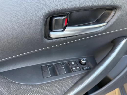 toyota-corolla-2024-hibrido-a-gasolina-1798cc
