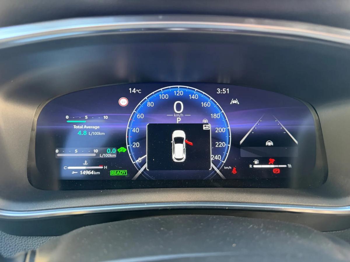 toyota-corolla-2024-hibrido-a-gasolina-1798cc