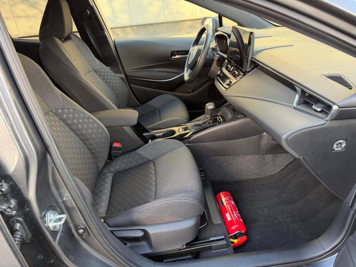 toyota-corolla-2024-hibrido-a-gasolina-1798cc