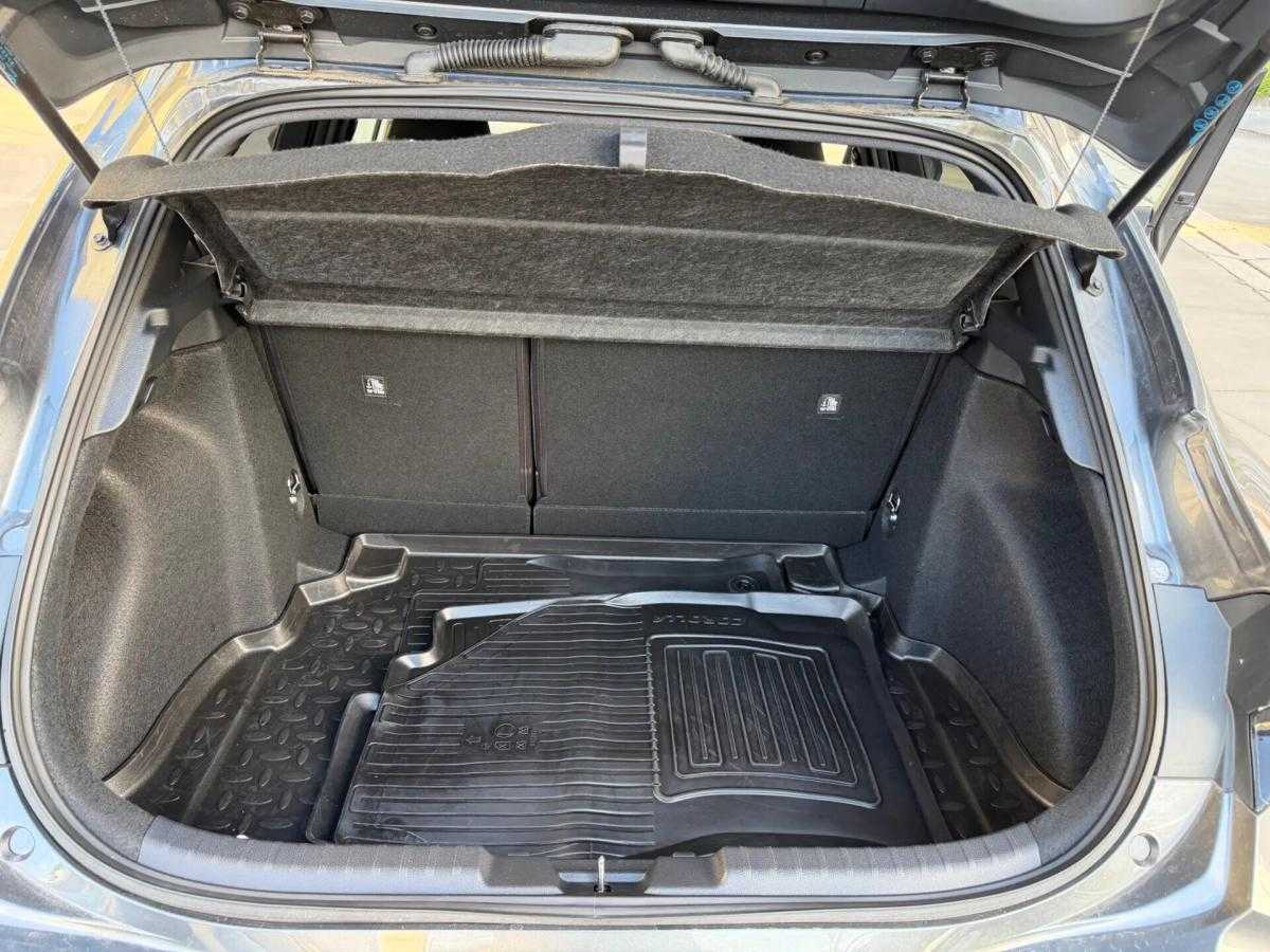 toyota-corolla-2024-hibrido-a-gasolina-1798cc