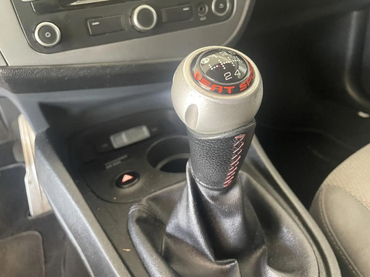 seat-leon-2012-diesel-1598cc