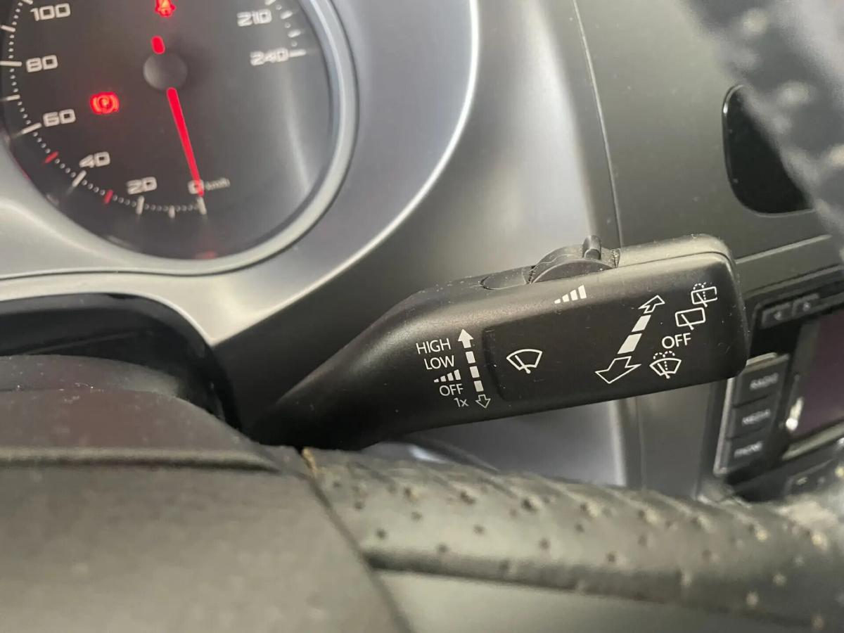 seat-leon-2012-diesel-1598cc