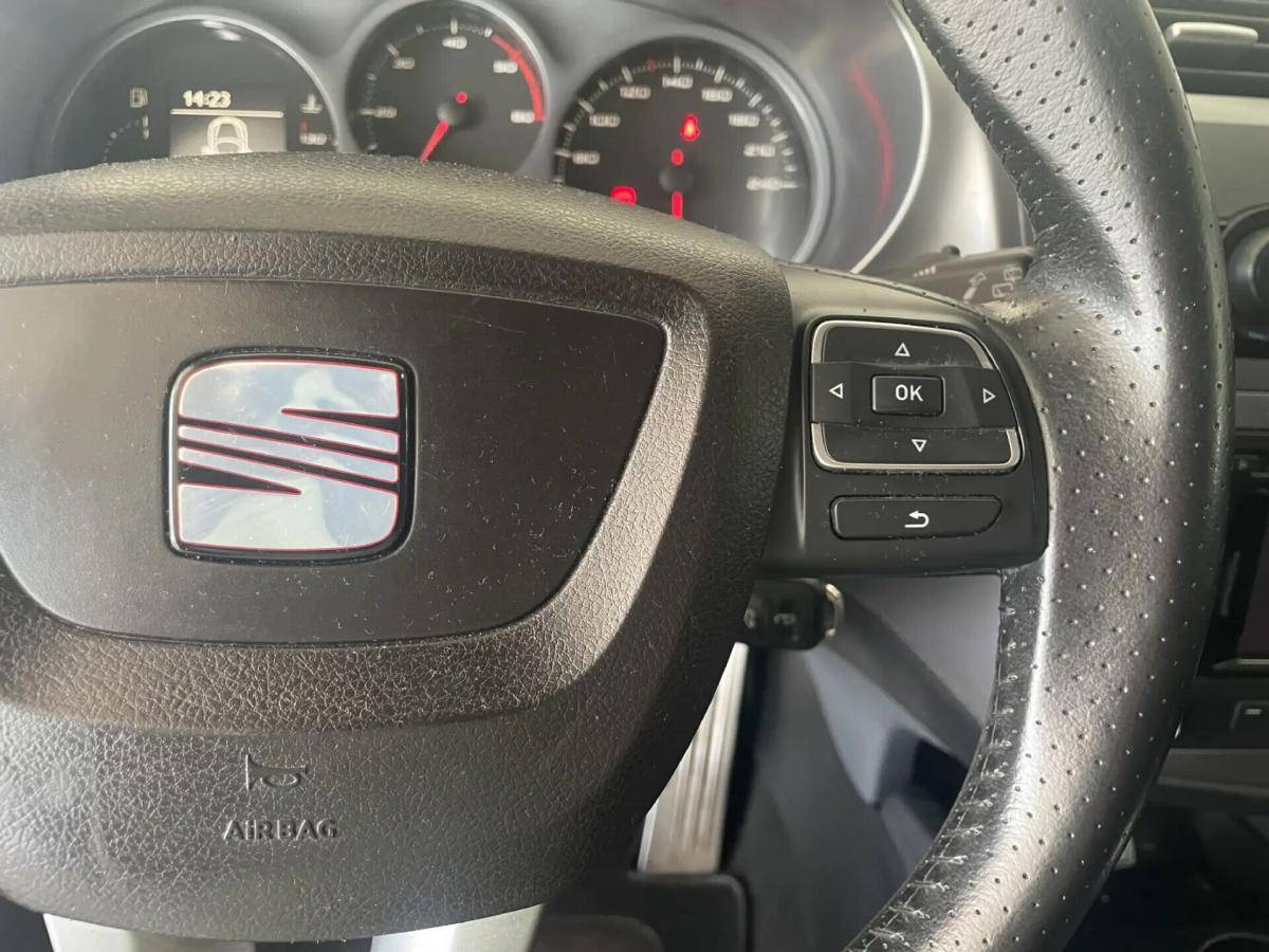 seat-leon-2012-diesel-1598cc