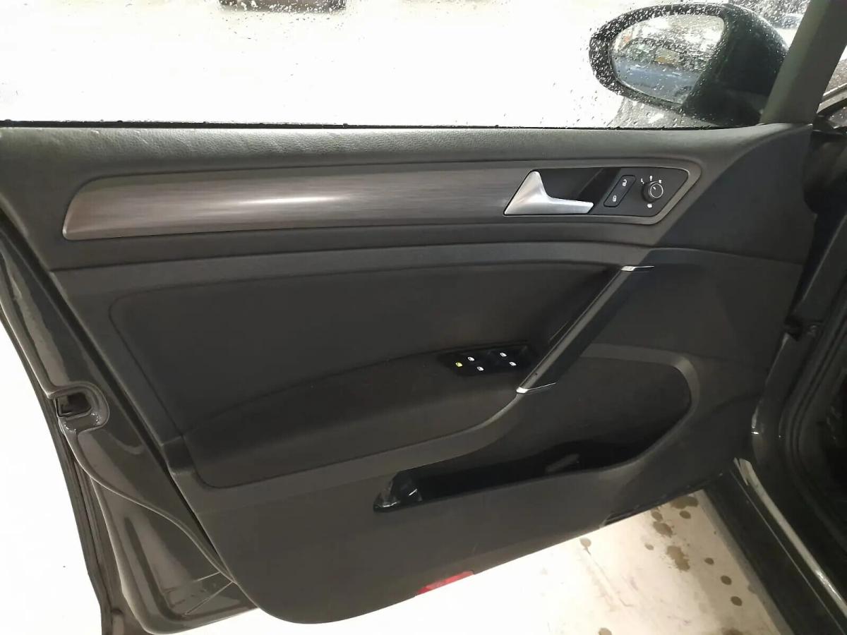 volkswagen-golf-variant-2019-diesel-1598cc