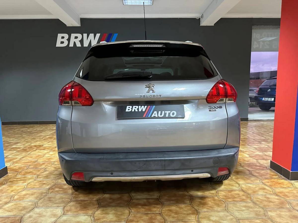 peugeot-2008-2015-gasolina-1199cc