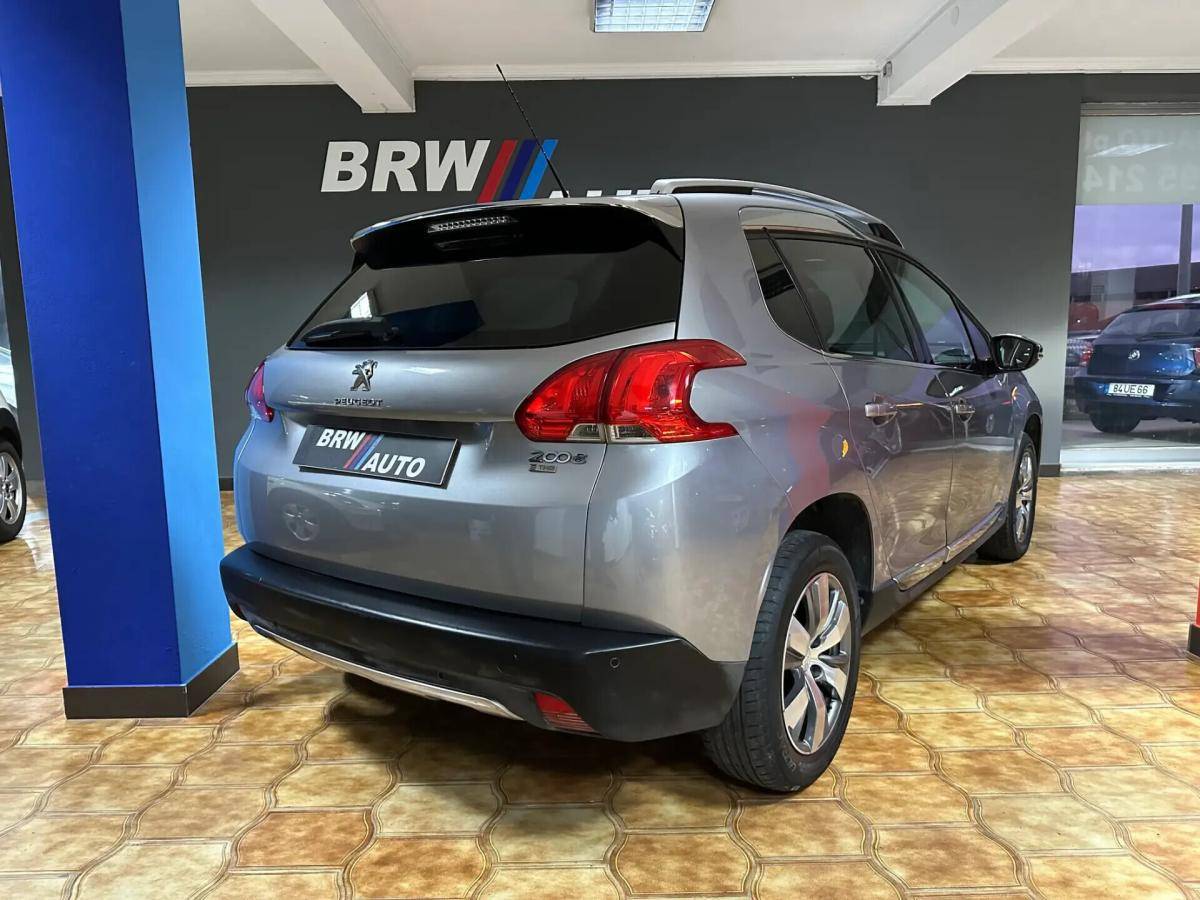 peugeot-2008-2015-gasolina-1199cc