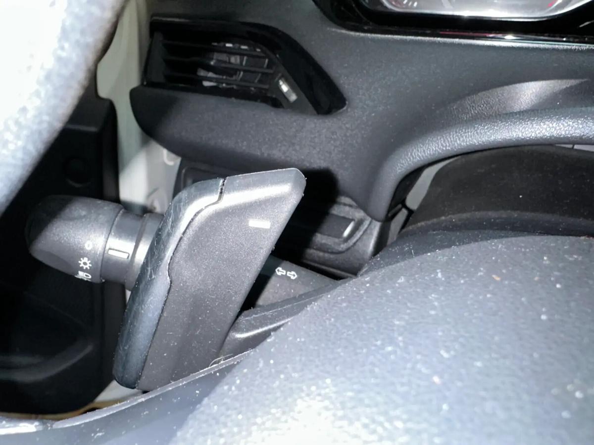 peugeot-2008-2015-gasolina-1199cc