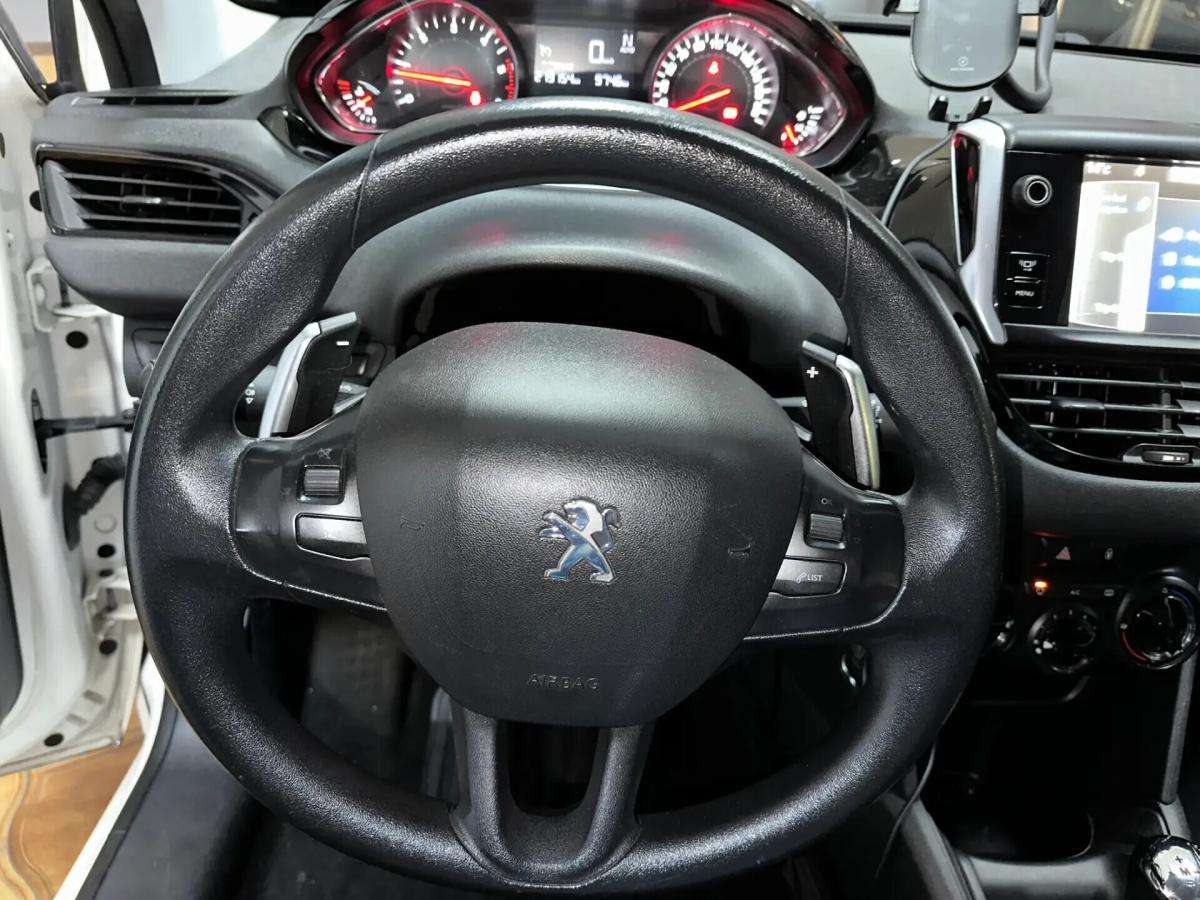 peugeot-2008-2015-gasolina-1199cc