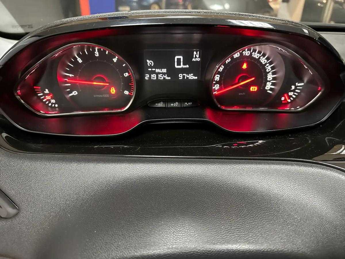 peugeot-2008-2015-gasolina-1199cc