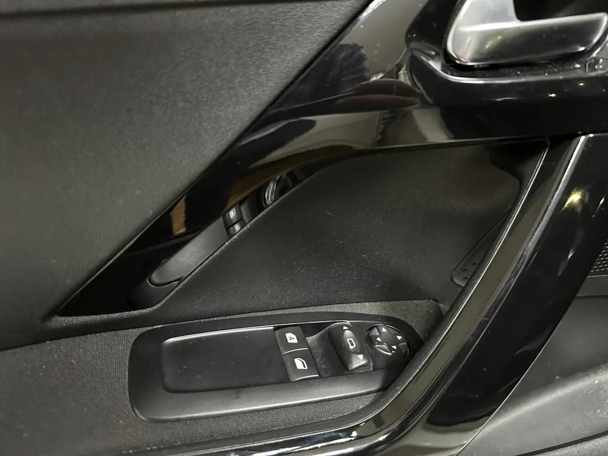 peugeot-2008-2015-gasolina-1199cc