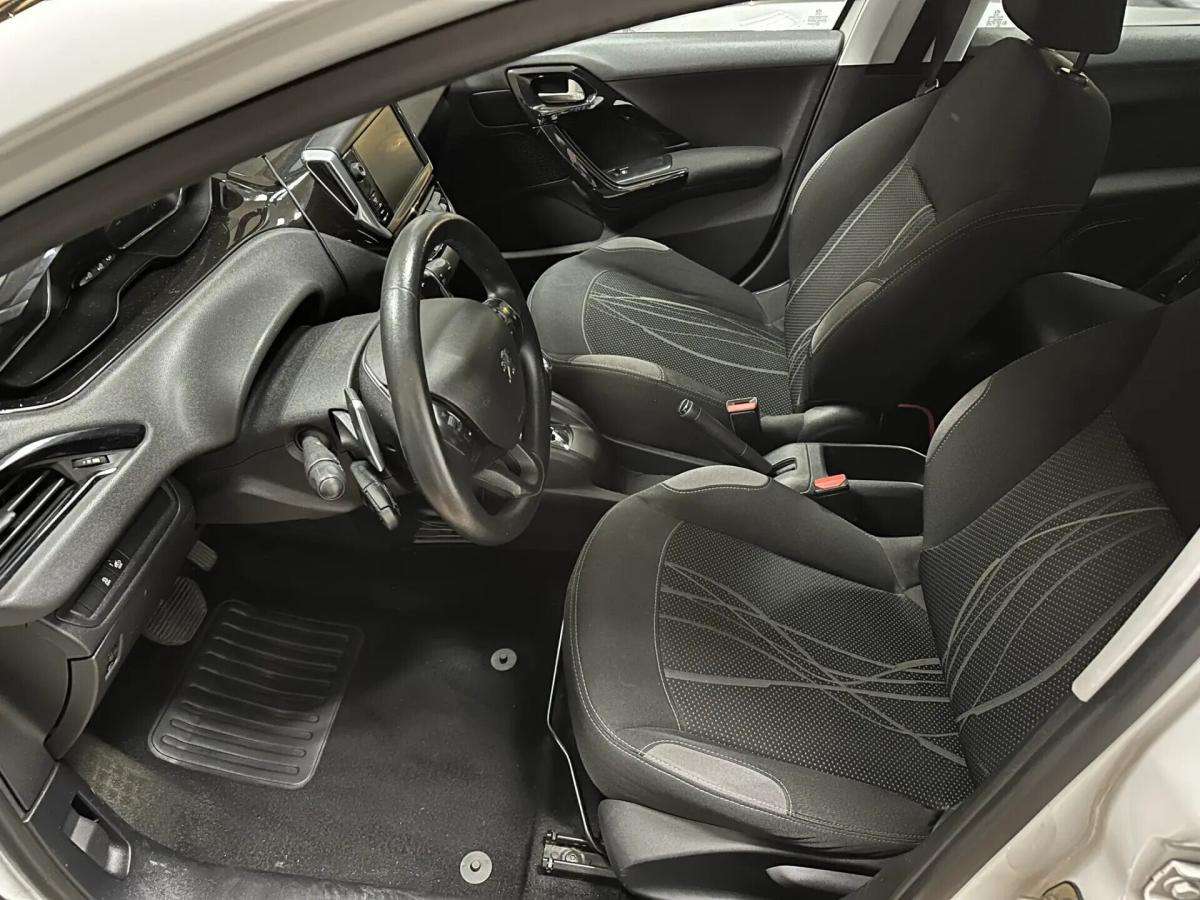 peugeot-2008-2015-gasolina-1199cc