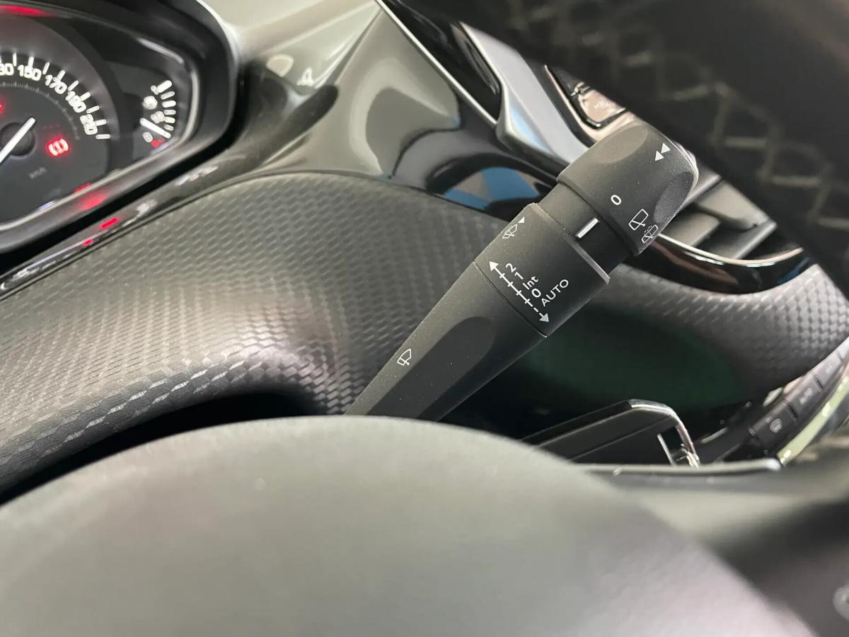 peugeot-2008-2016-gasolina-1199cc