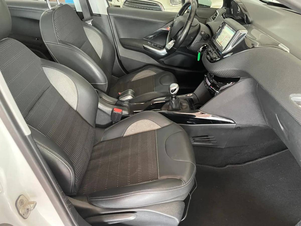 peugeot-2008-2016-gasolina-1199cc